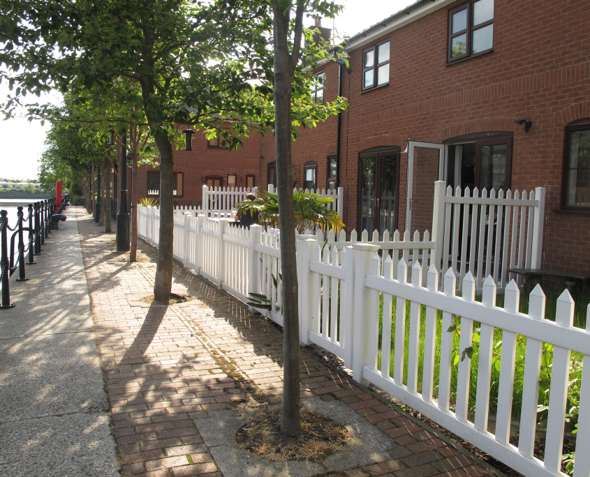 Picket Fencing